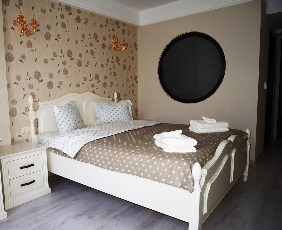 Romantic Boutique Focşani Eksteriør bilde