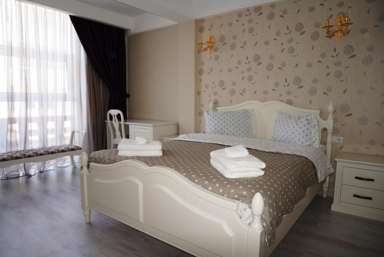 Romantic Boutique Focşani Eksteriør bilde