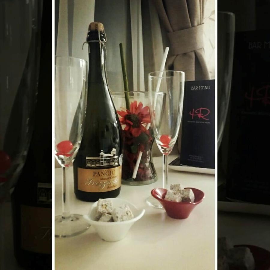 Romantic Boutique Focşani Eksteriør bilde